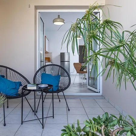 Urban Living Apartman *